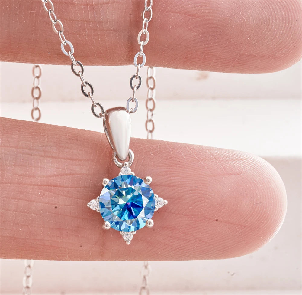 Aurora Moissanite Pendant™