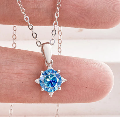 Aurora Moissanite Pendant™