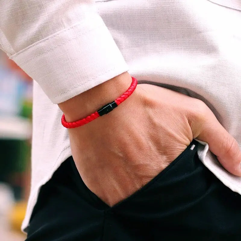 Valor Thread Classic™ – Minimalist Braided Yarn Bracelet